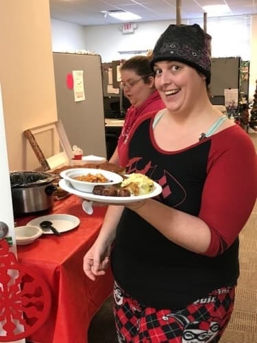 Team 2018 - PJ_and_Santa_lunch10